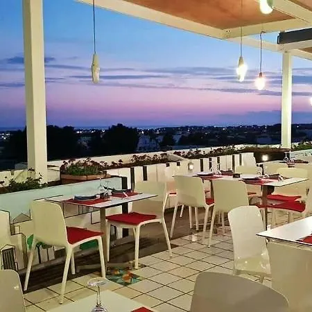 L'angolo Di Beppe 4* 토레 라필로